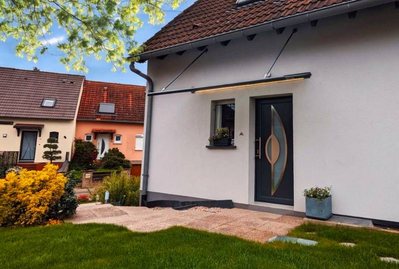 Marquise aluminium et verre moderne